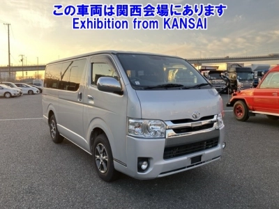TOYOTA REGIUS ACE