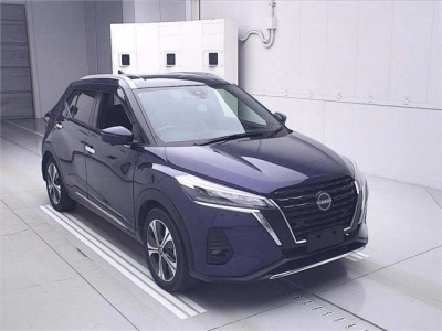 NISSAN KICKS