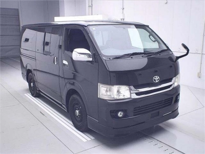 TOYOTA REGIUS ACE
