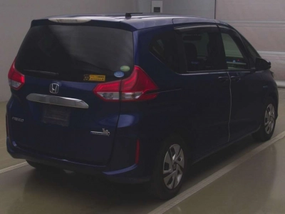 HONDA FREED HYBRID