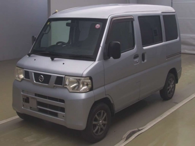 NISSAN CLIPPER VAN