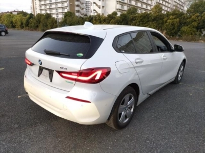BMW 1 SERIES
