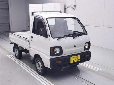 MITSUBISHI MINICAB