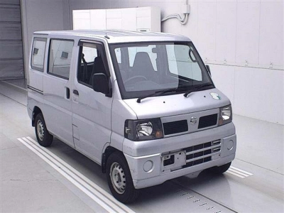 NISSAN CLIPPER