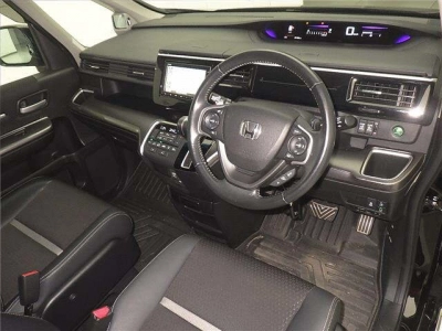 HONDA STEPWGN SPADA