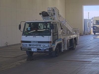 ISUZU FORWARD