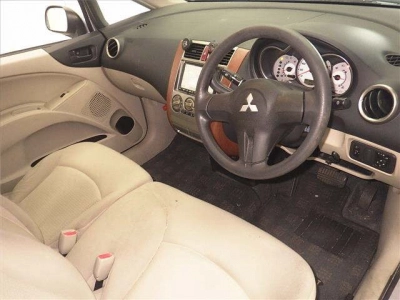 MITSUBISHI COLT PLUS