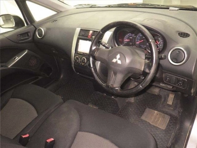 MITSUBISHI COLT PLUS