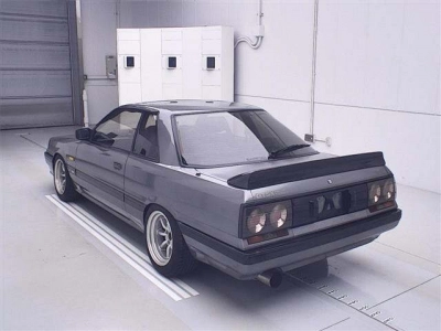 NISSAN SKYLINE