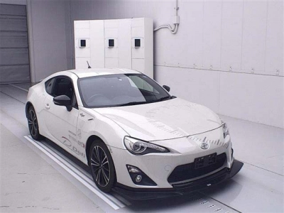 TOYOTA 86
