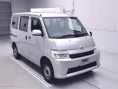 TOYOTA TOWN ACE