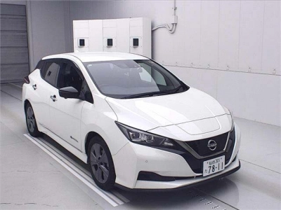 NISSAN LEAF
