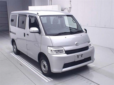 TOYOTA TOWN ACE