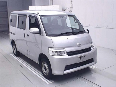TOYOTA TOWN ACE