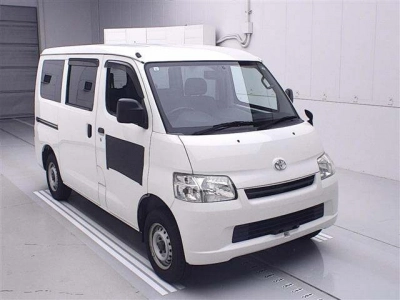 TOYOTA TOWN ACE