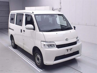 TOYOTA TOWN ACE