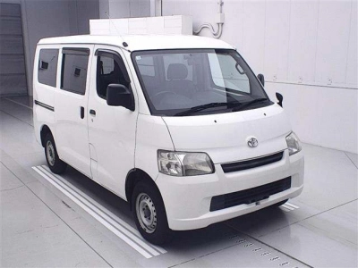 TOYOTA TOWN ACE