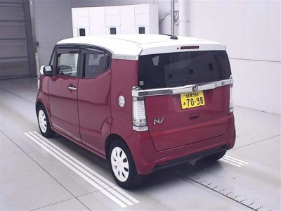 HONDA N-BOX SLASH