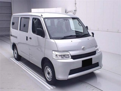TOYOTA TOWN ACE