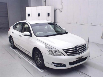 NISSAN TEANA