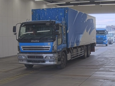 ISUZU GIGA