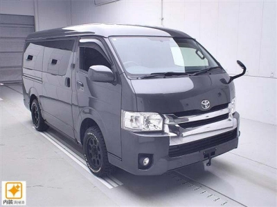 TOYOTA REGIUS ACE