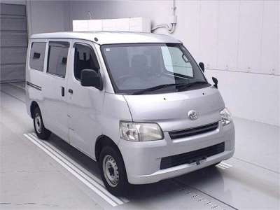 TOYOTA TOWN ACE