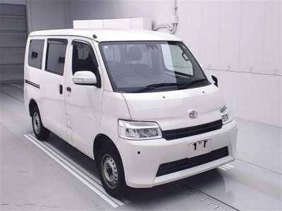 TOYOTA TOWN ACE