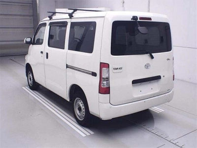 TOYOTA TOWN ACE