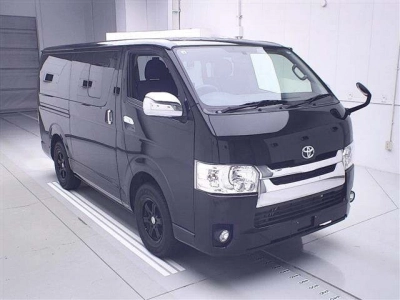 TOYOTA REGIUS ACE
