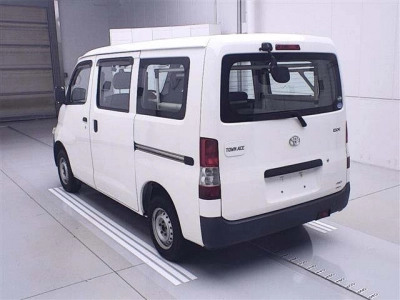 TOYOTA TOWN ACE