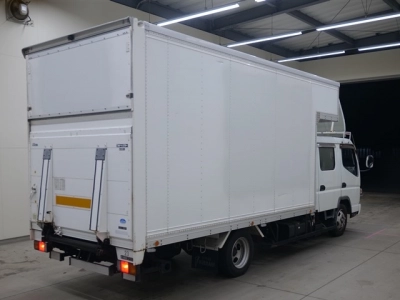 MITSUBISHI CANTER