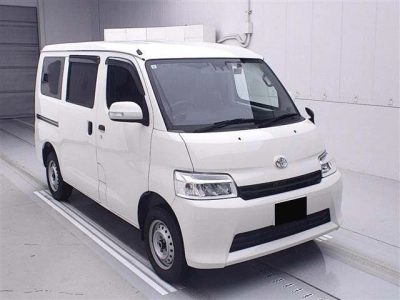 TOYOTA TOWN ACE