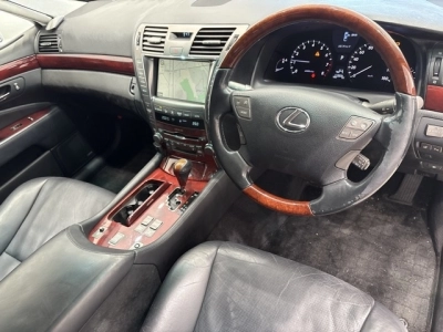 LEXUS LS