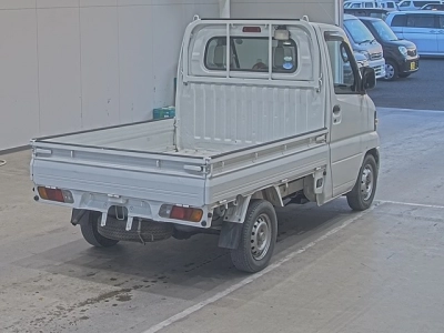 NISSAN CLIPPER TRUCK