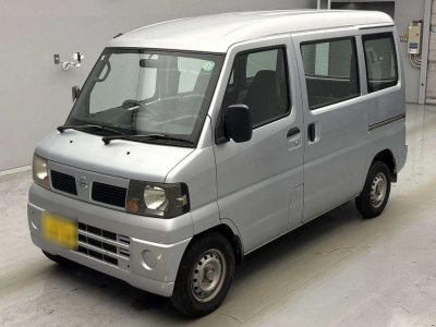 NISSAN CLIPPER VAN