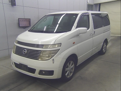 NISSAN ELGRAND