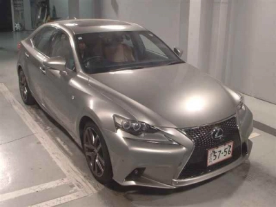 LEXUS IS