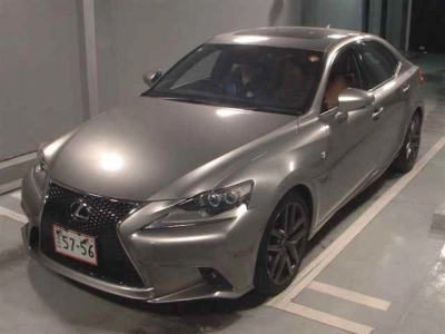 LEXUS IS