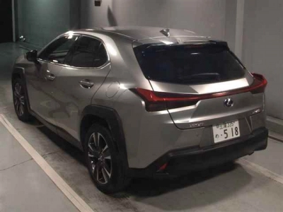 LEXUS UX
