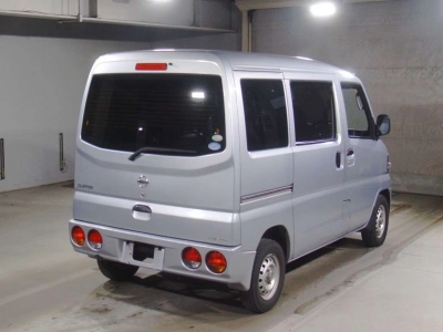 NISSAN CLIPPER VAN