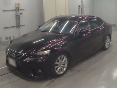 LEXUS IS
