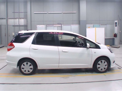 HONDA FIT SHUTTLE