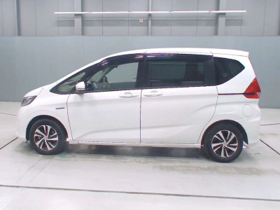 HONDA FREED HYBRID