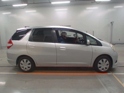 HONDA FIT SHUTTLE