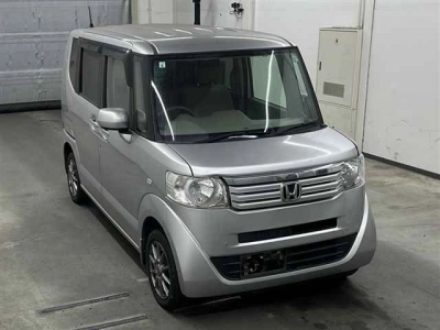 HONDA N BOX +