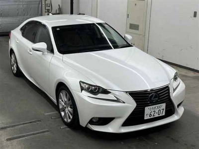 LEXUS IS