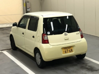 DAIHATSU ESSE