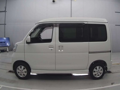 DAIHATSU ATRAI WAGON