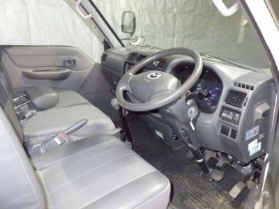 MAZDA BONGO VAN